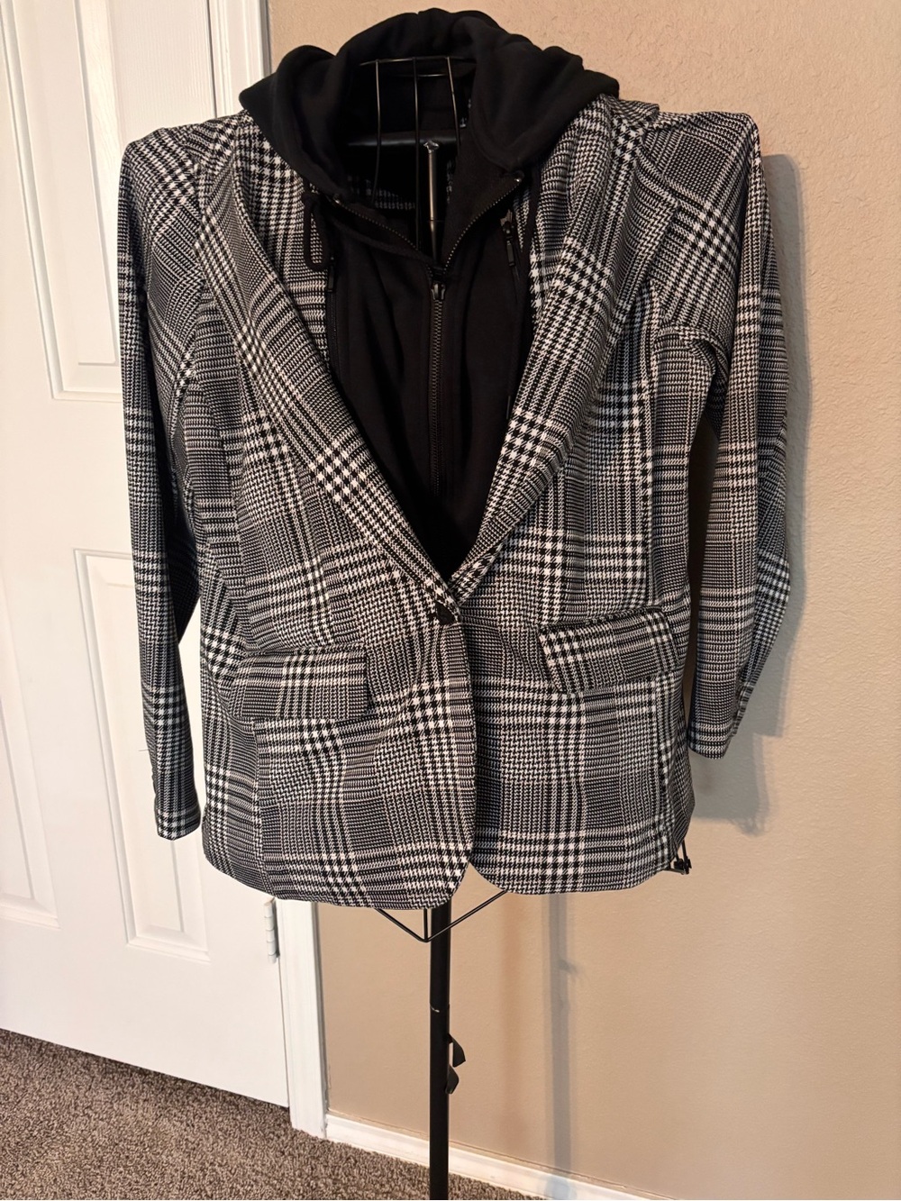 Liverpool Black and White Glen Plaid Blazer/Hoodie - Large
